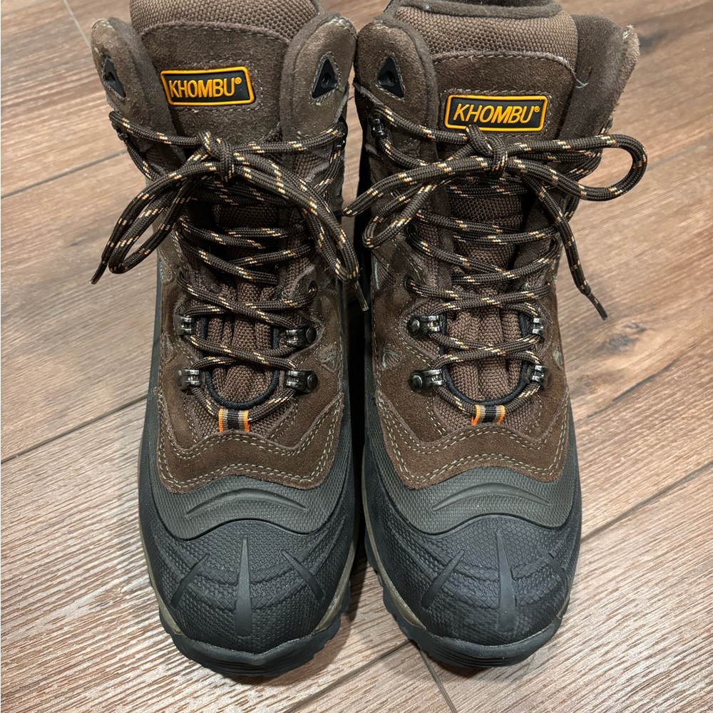 Khombu Men’s TrackerBT Hiking Boots, Size 8M